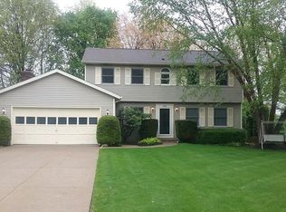 549 Barrenwood Dr, Wadsworth, OH 44281
