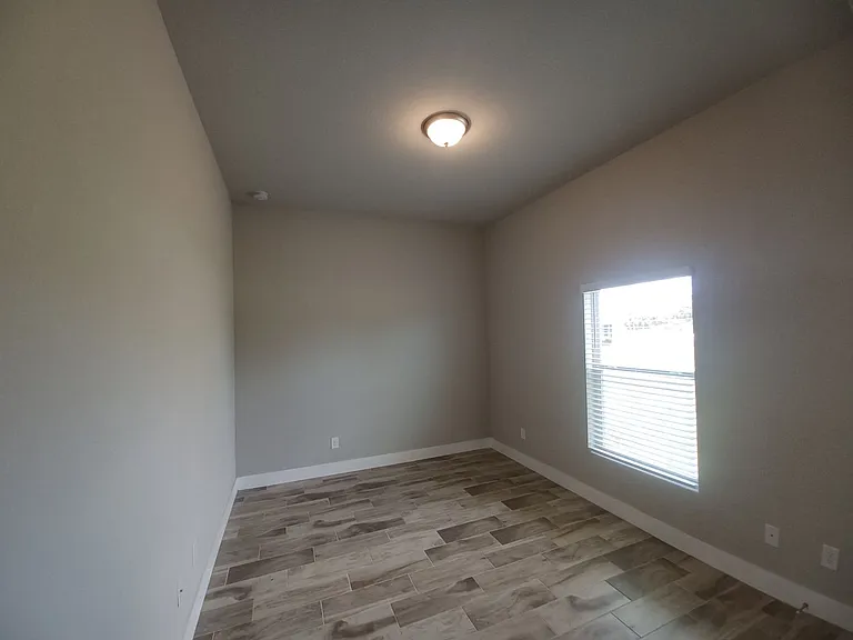 1740 NW 9th Ter — Photo 23