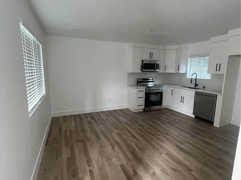 26541 Calle Delphina #F — Photo 3