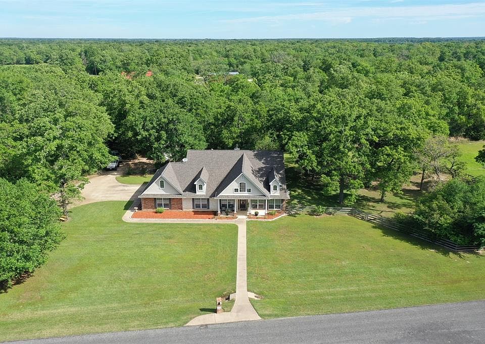 1st image of 1901 Freestone Dr