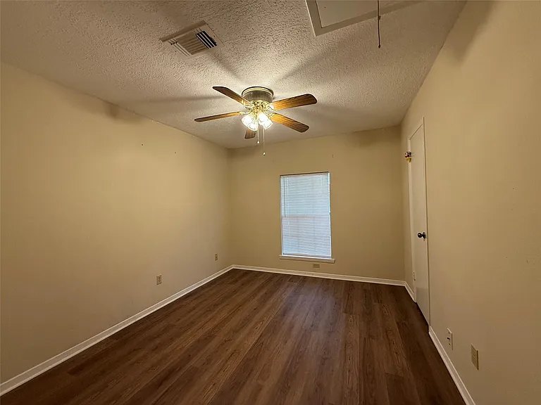 15307 Pebble Lake Dr — Photo 25
