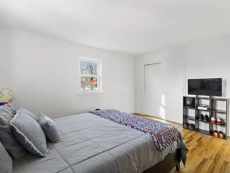 Milford Arms Apartments — Photo 4