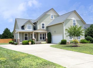 25 Ruth Cir, Fuquay Varina, NC 27526