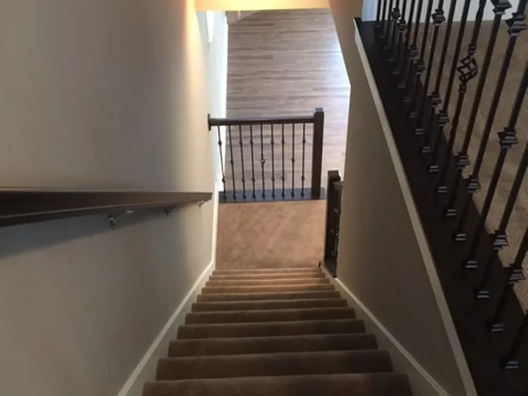 2972 Creekside Ct — Photo 2