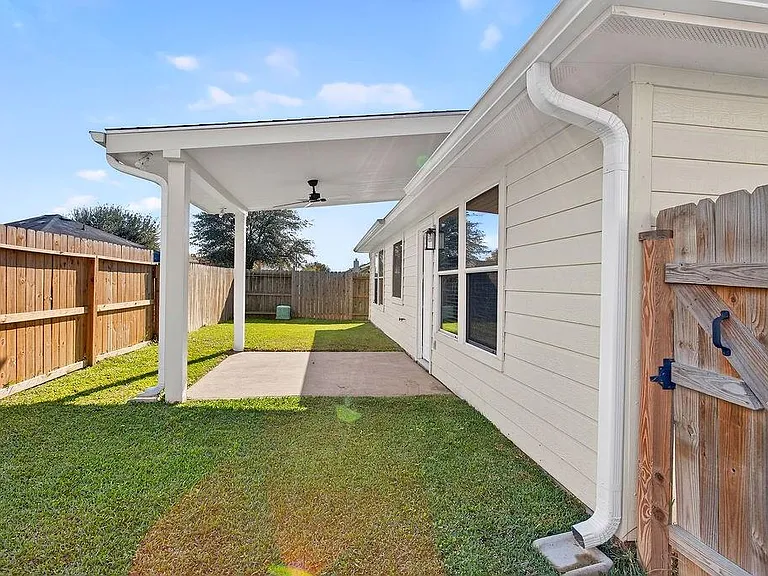 6706 Portlick Dr — Photo 9