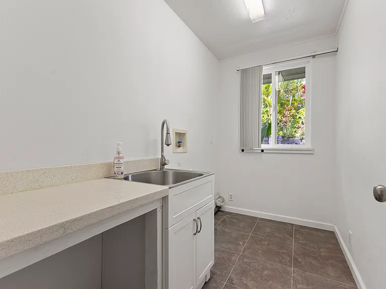 Laundry Area (washer/dryer not provided)
