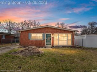 1356 Dulong Ave, Madison Heights, MI 48071