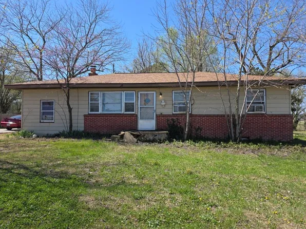 100 Locust Ave, Green Forest, AR 72638