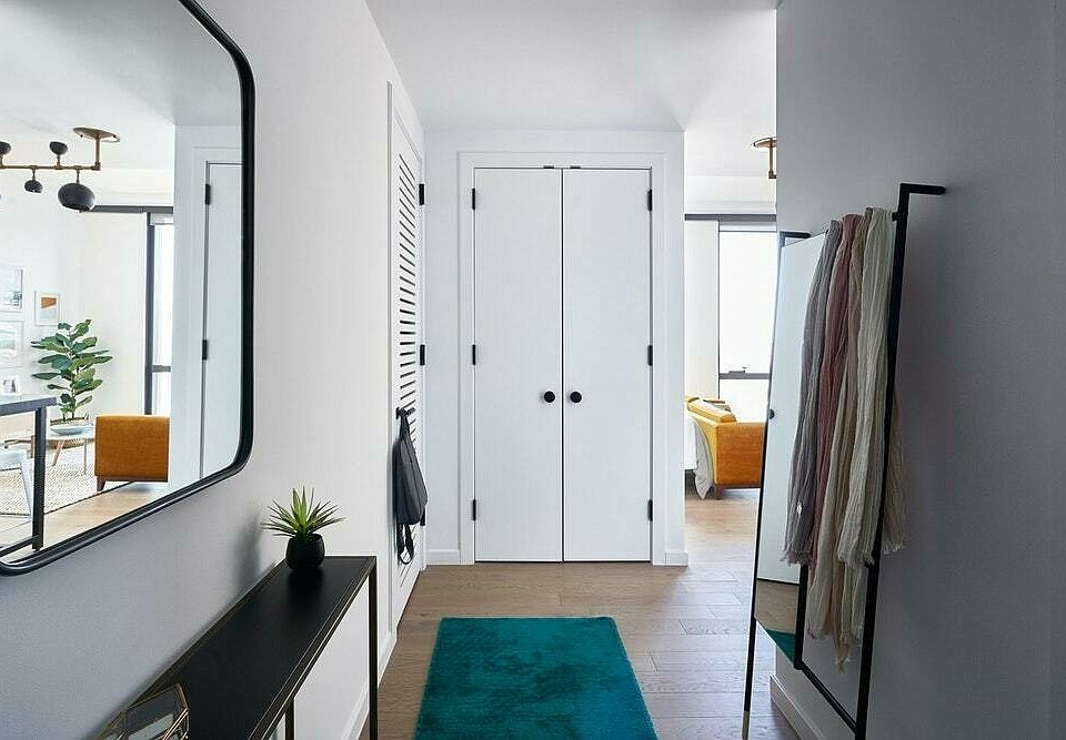 1st image of 626 1st Ave APT W34d