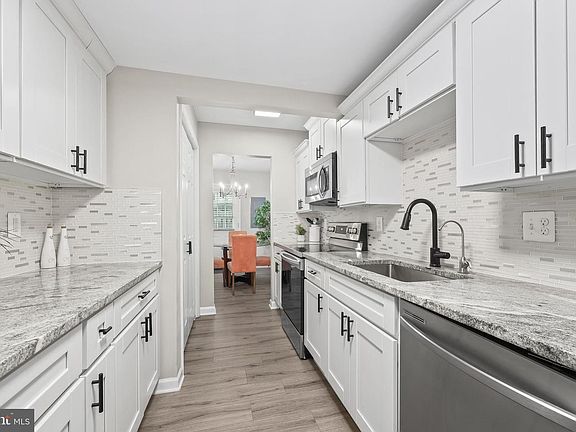 4th image of 6426 Silver Ridge Cir