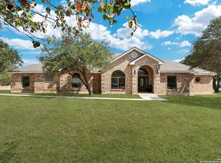 8703 Rolling Acres Trl, Fair Oaks Ranch, TX 78015