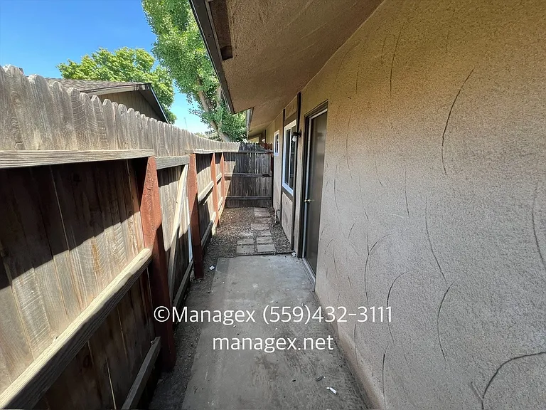 4671 N Glenn Ave #103 — Photo 12