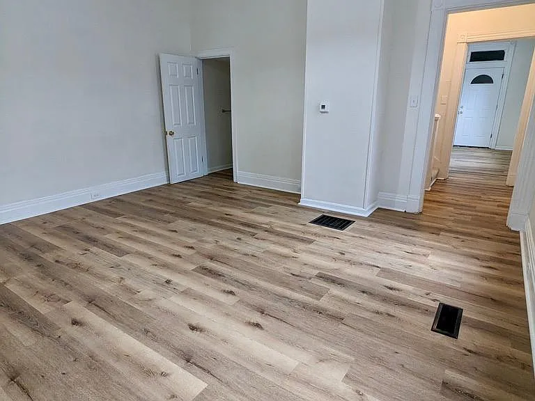 1712 Sherman Ave — Photo 8