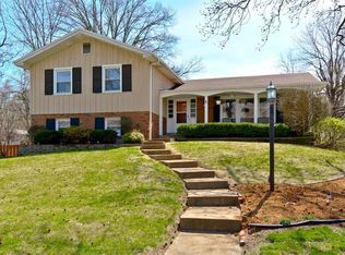 9832 Meadowfern Dr, Saint Louis, MO
