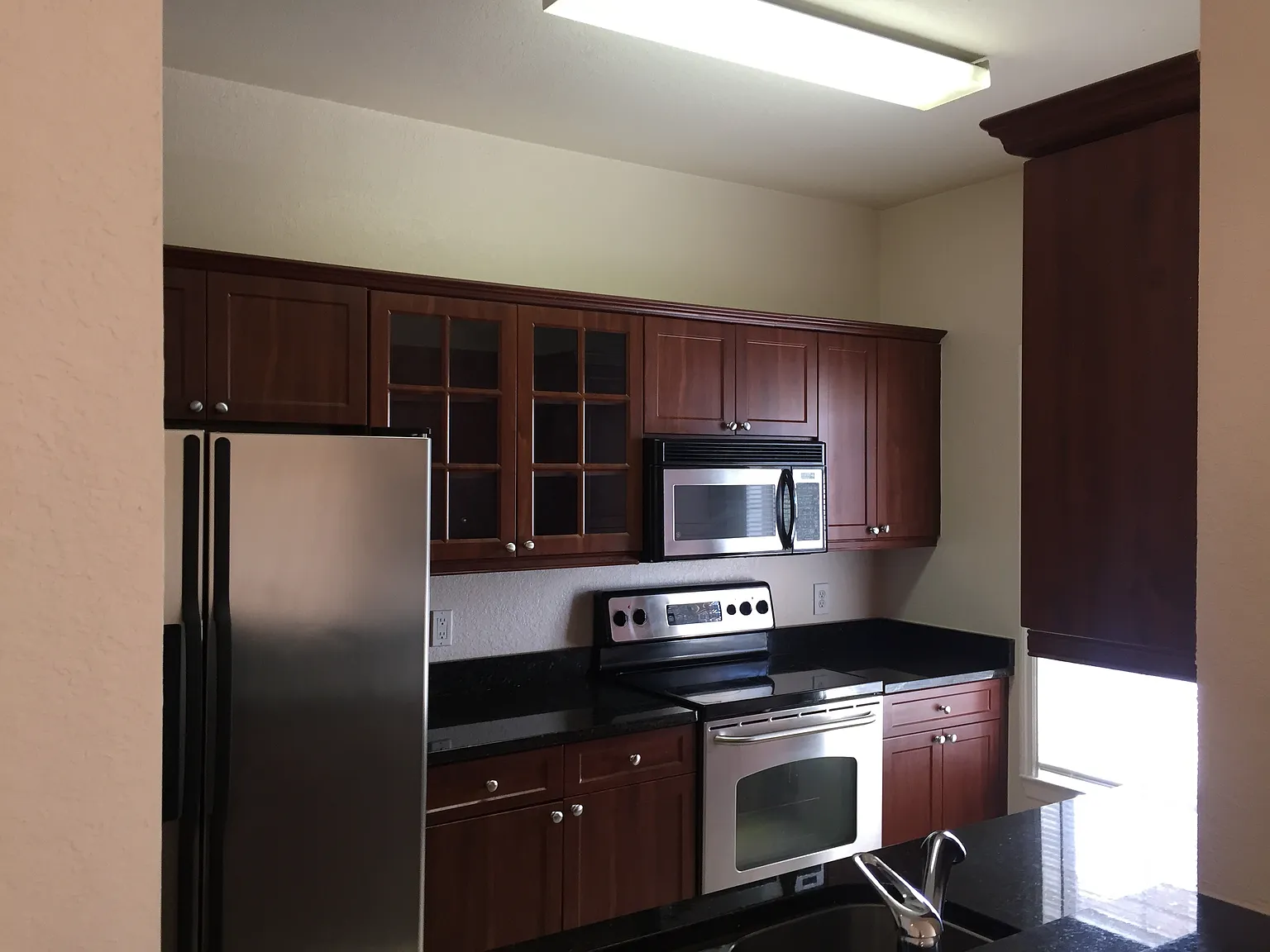 1 bed, 850 sqft, $1,450 — Photo 4