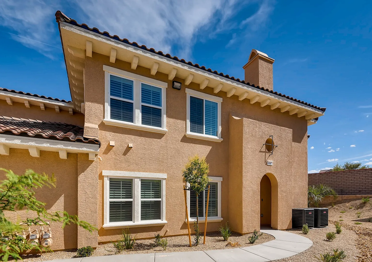 Gorgeous Luxury Condo in Summerlin — Photo 3