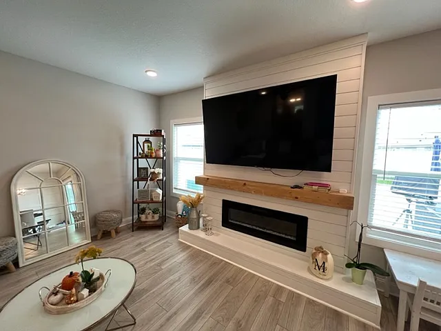 519 Chandler Dr — Photo 3