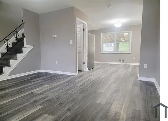 3 bed, 1312 sqft, $2,700 — Photo 2