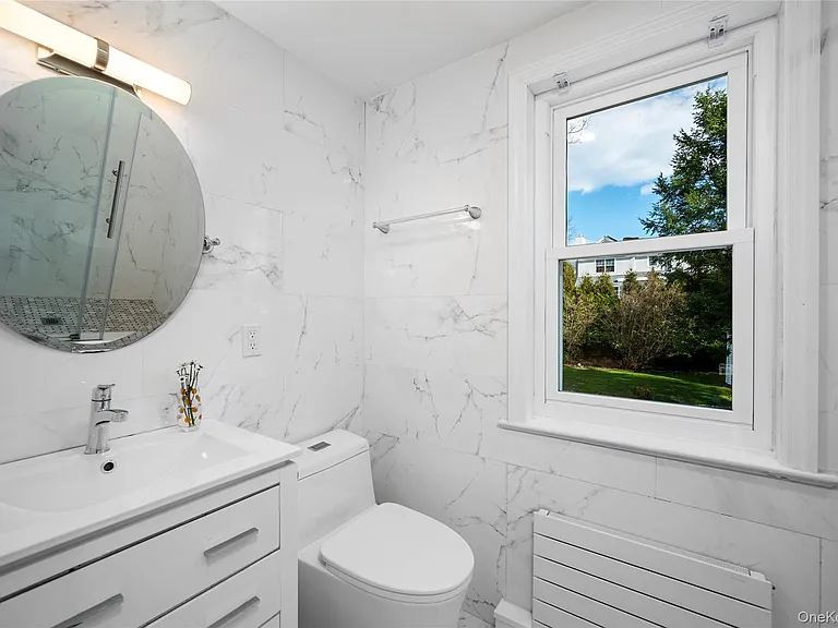 1001 Shore Acres Dr — Photo 13