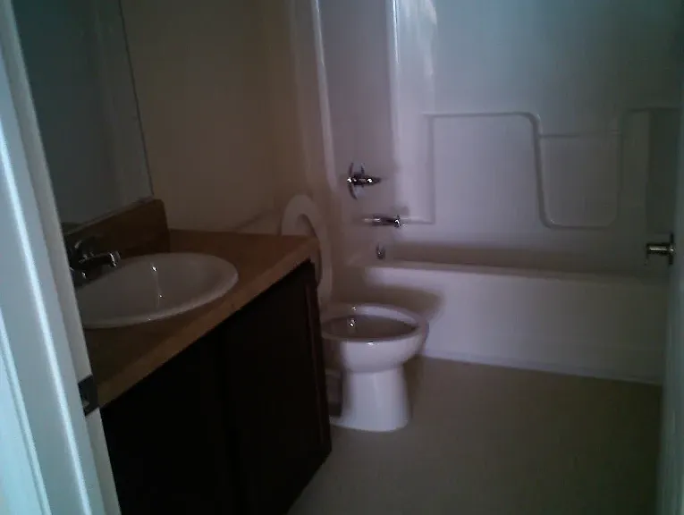 Sea Pointe Apartments — Photo 4