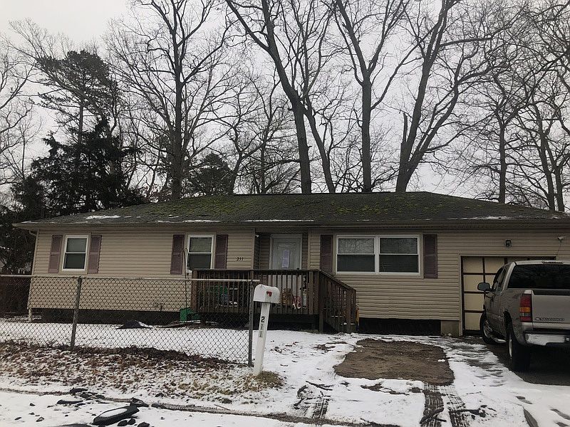 1st image of 211 Juniper Ave