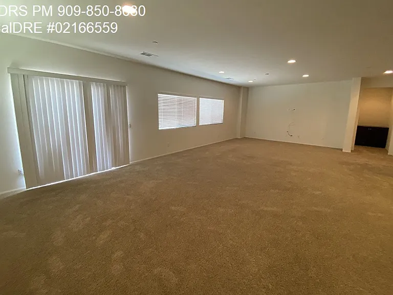 3253 Quarry Dr — Photo 4