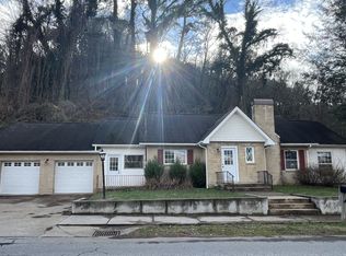 120 E Tennessee Ave, Mc Caysville, GA 30555