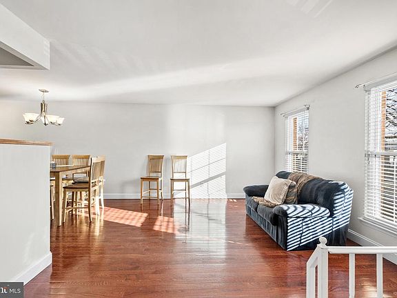 4th image of 3335 Red Lion Rd