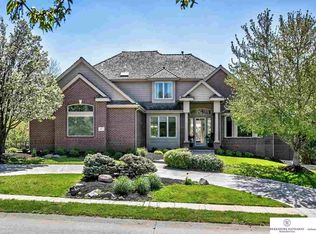1117 S 185th Cir, Omaha, NE 68130