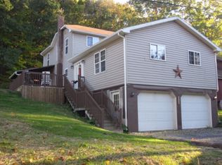 42 Branch St, Grassflat, PA 16839