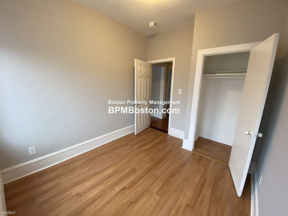 96-98 Woodledge #3L Boston Shared Unit Photo 3