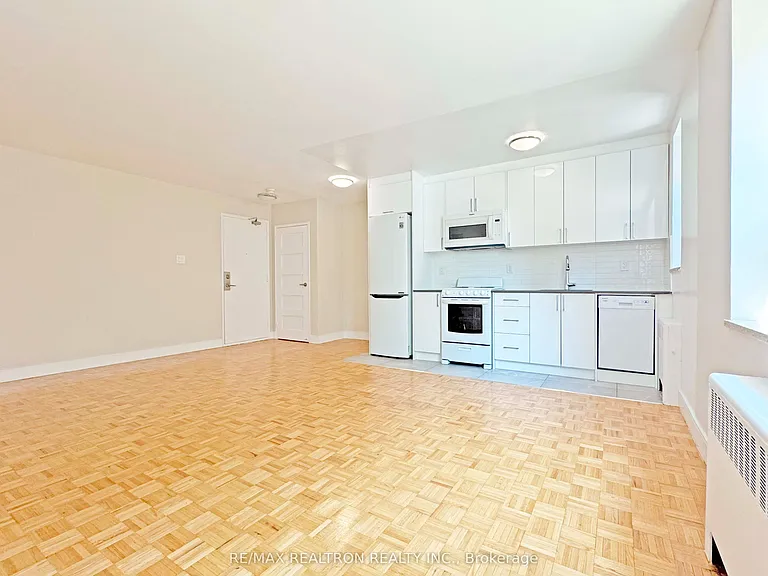 1291 Bayview Ave #603 — Photo 5