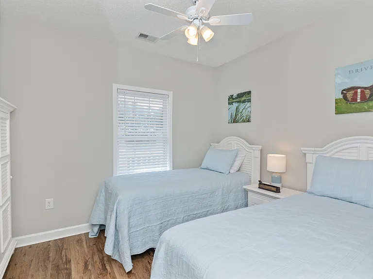 5825 Catalina Dr #234 — Photo 6