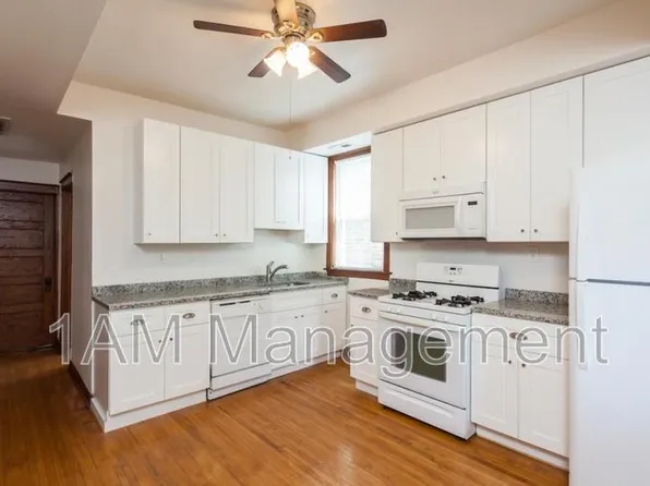 3228 N Lawndale Ave #2, Chicago, IL 60618