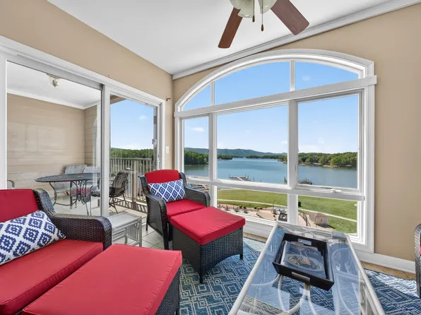 1217 Graves Harbor Trl #142, Huddleston, VA 24104