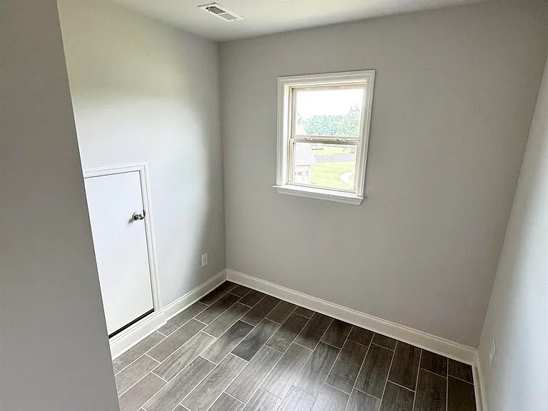 4323 Flint Dr SE — Photo 25