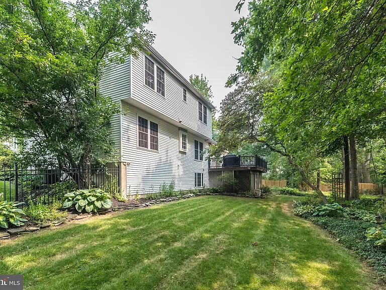 100 Live Oak Dr — Photo 62
