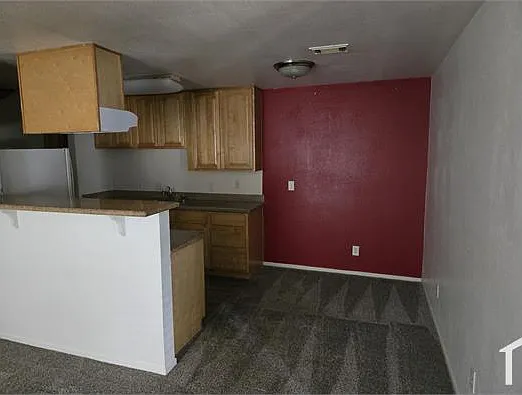 2287 Lakeview Cir — Photo 4