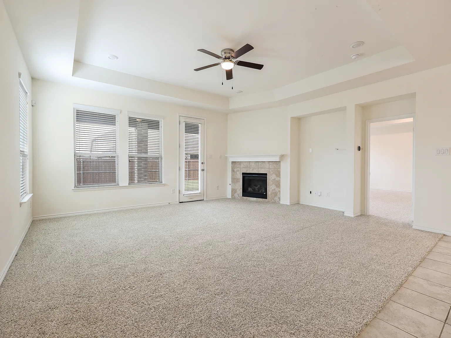 6 bed, 3521 sqft, $3,250 — Photo 4