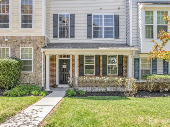 1202 Ella Ln, Highland Park, NJ 08904