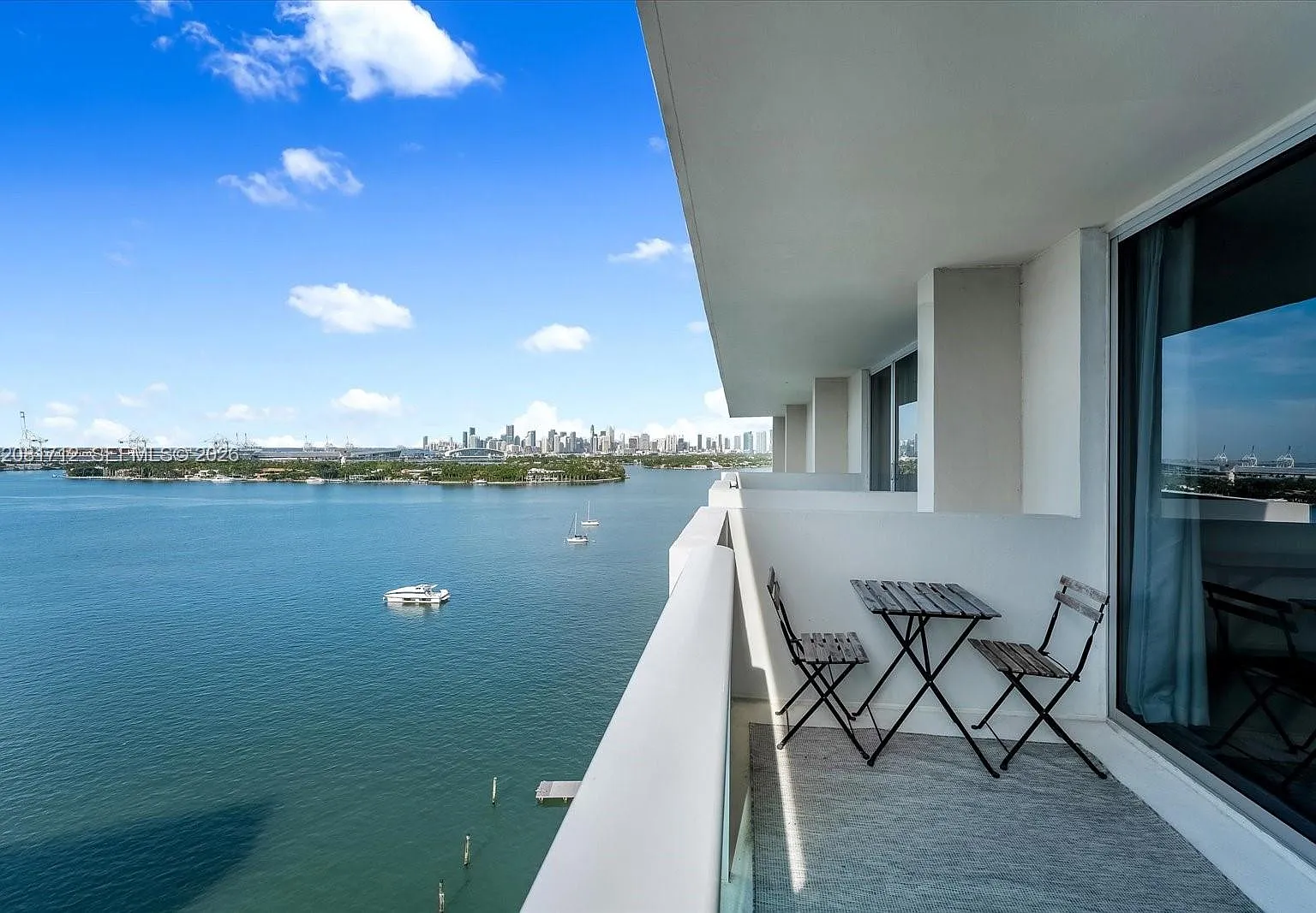 Mirador 1200 Condo — Photo 4