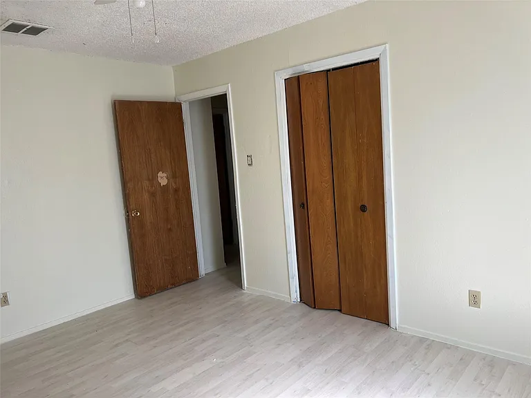 8423 Fathom Cir #B — Photo 5