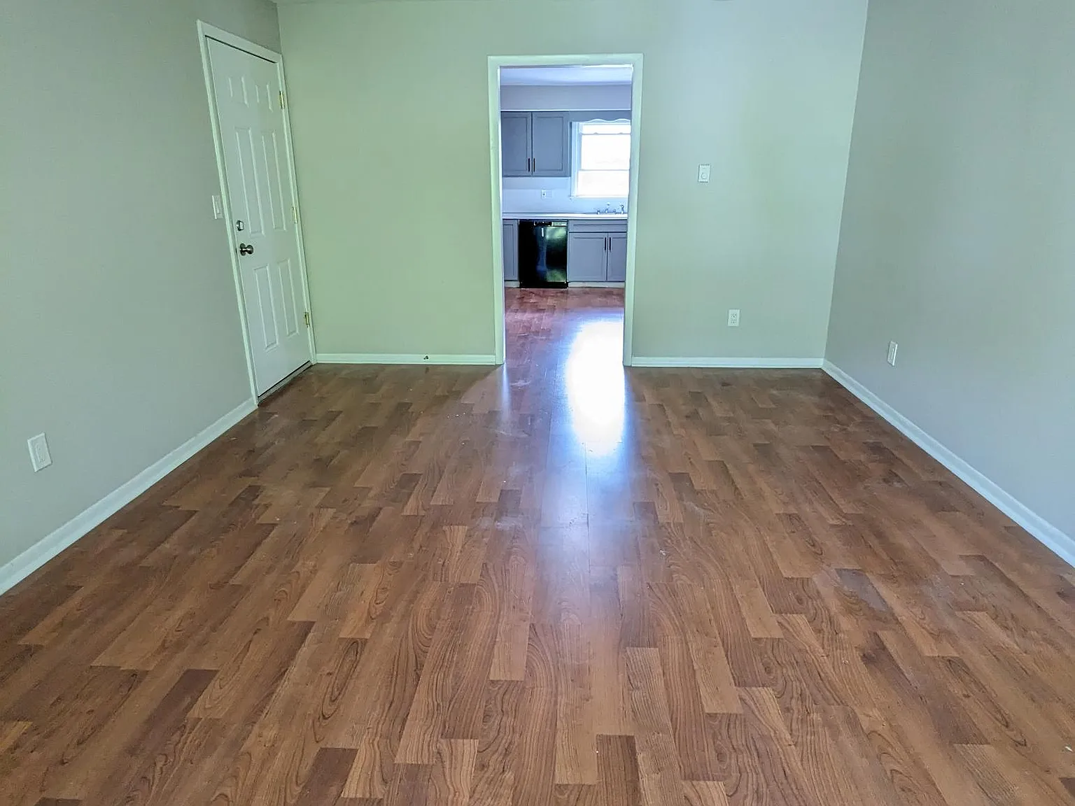 2 bed, $1,475 — Photo 4