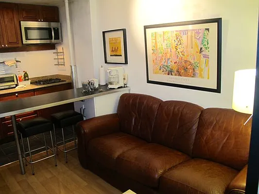 Rented by Veracity NYC LLC | media 27