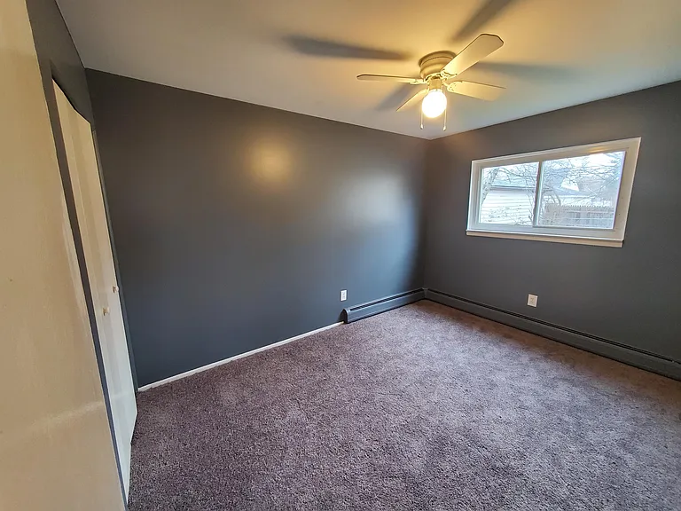 23528 Stewart Ave — Photo 8