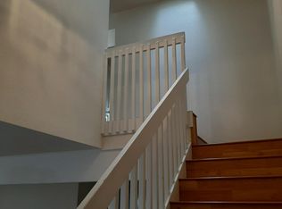 8801 Hamlet Cir, Anchorage, AK 99502