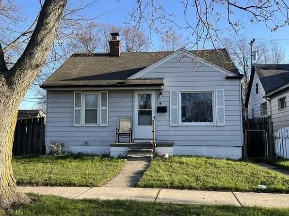 19405 Meier St, Roseville, MI 48066