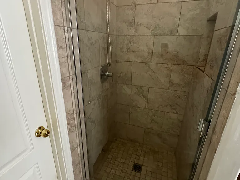 1727 E Pontiac Dr — Photo 20