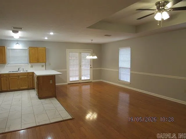 Building Photo - 2550 Morse Dr