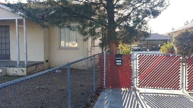 2nd image of 3958 Van Buren Blvd